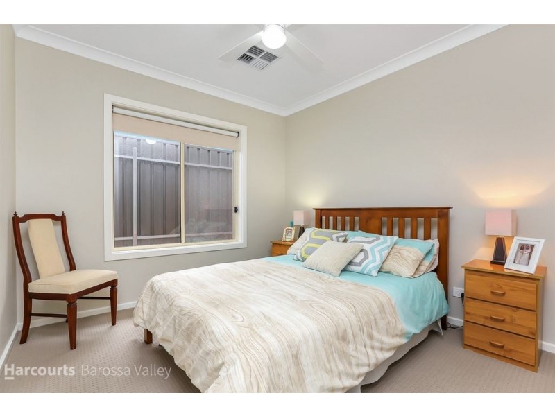 12 Polkinghorne Place, Williamstown SA 5351