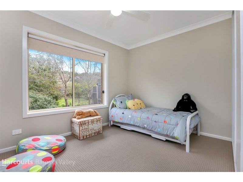 12 Polkinghorne Place, Williamstown SA 5351