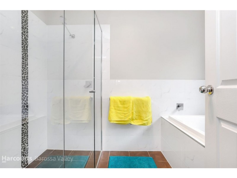 12 Polkinghorne Place, Williamstown SA 5351