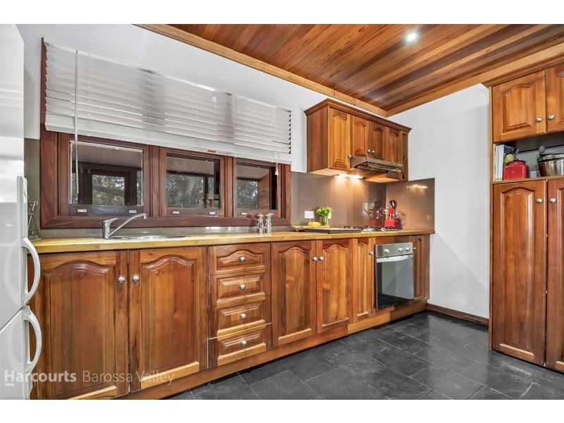 263 Warren Road, Williamstown SA 5351