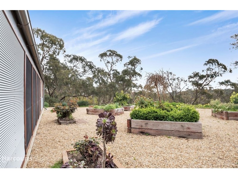 263 Warren Road, Williamstown SA 5351