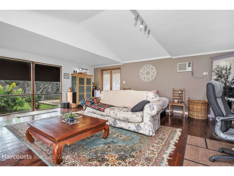 263 Warren Road, Williamstown SA 5351