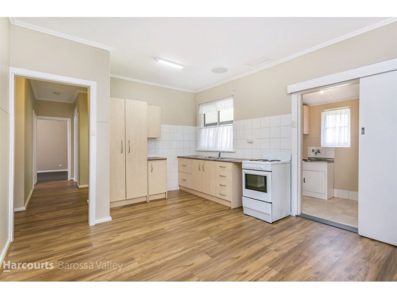 17 Blake Road, Elizabeth South SA 5112