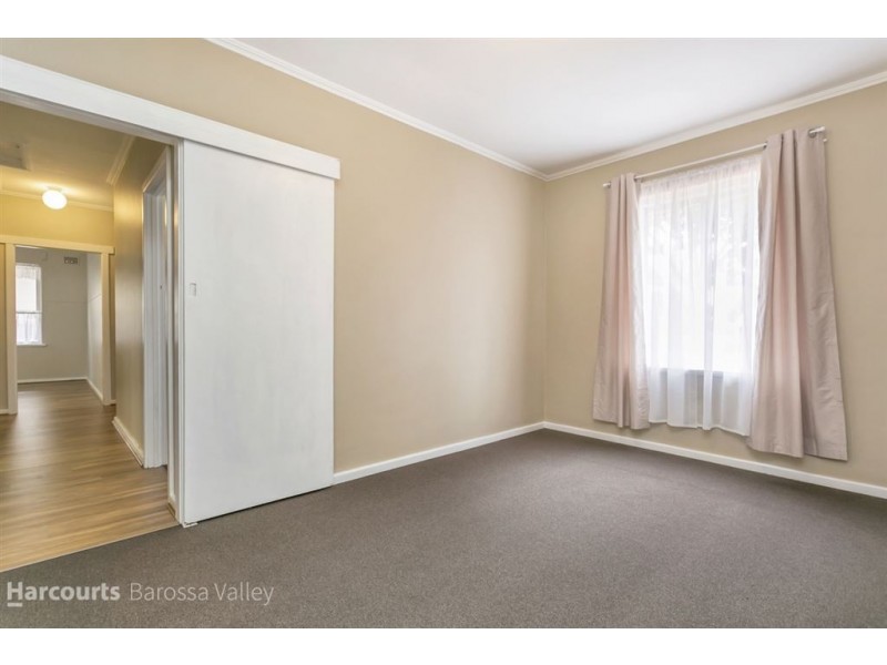 17 Blake Road, Elizabeth South SA 5112