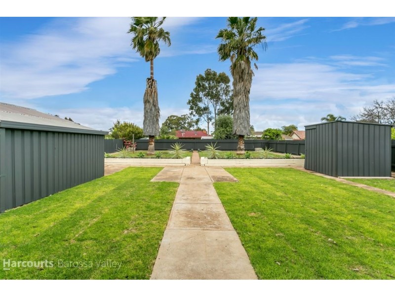 17 Blake Road, Elizabeth South SA 5112