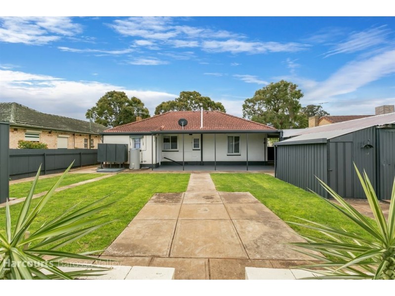 17 Blake Road, Elizabeth South SA 5112