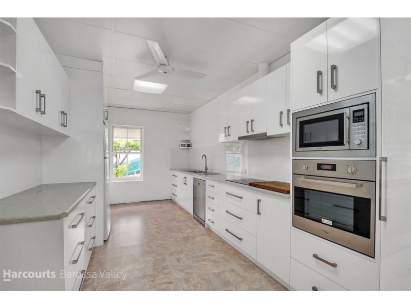 12 Murray Terrace, Cowirra SA 5238