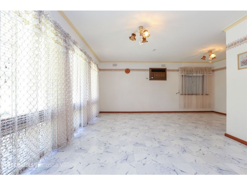 28 Krieg Road, Evanston Park SA 5116