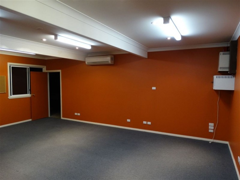 394 McDonald road, Lavington NSW 2641