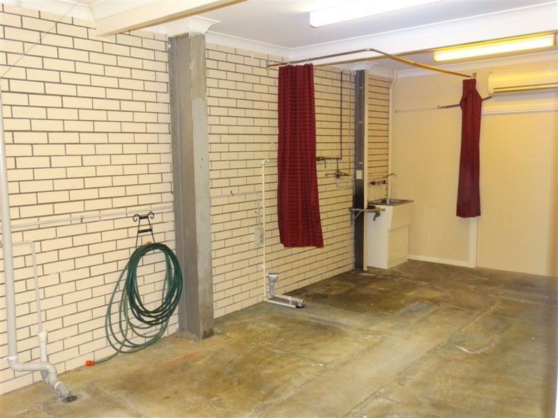 394 McDonald road, Lavington NSW 2641