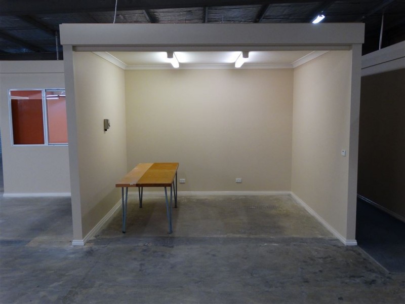 394 McDonald road, Lavington NSW 2641