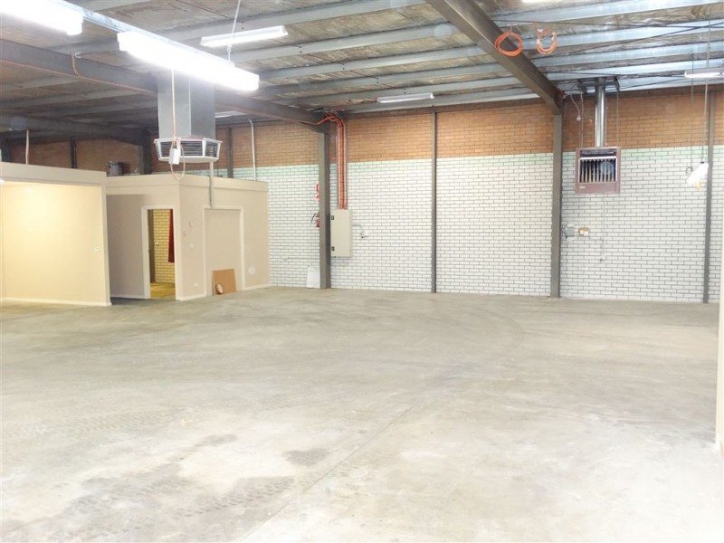 394 McDonald road, Lavington NSW 2641