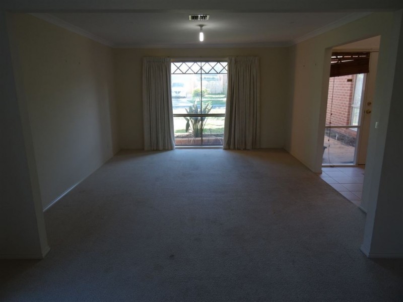 8 Hayley Street, Hoppers Crossing VIC 3029