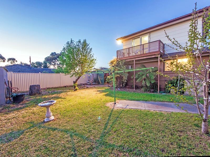 49 Moffatt Crescent, Hoppers Crossing VIC 3029