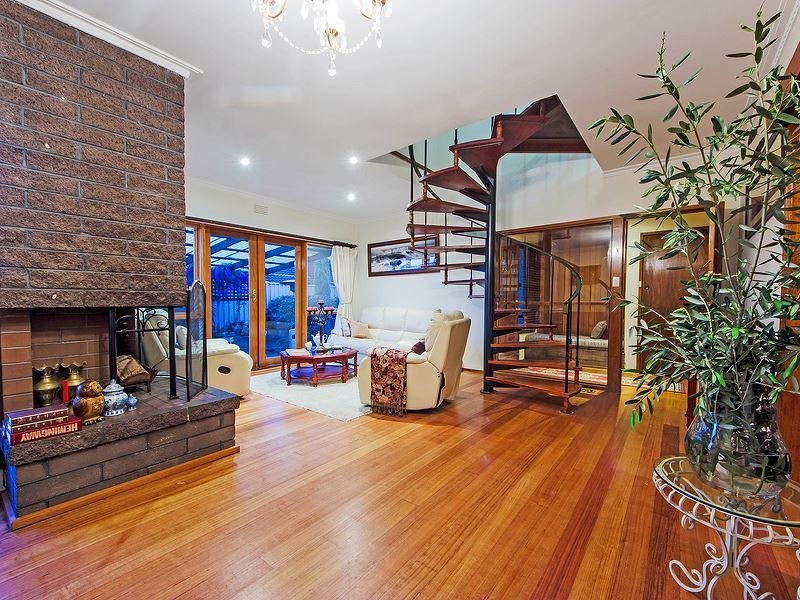 49 Moffatt Crescent, Hoppers Crossing VIC 3029