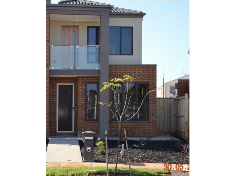 36 Bushlark Crescent, Williams Landing VIC 3027