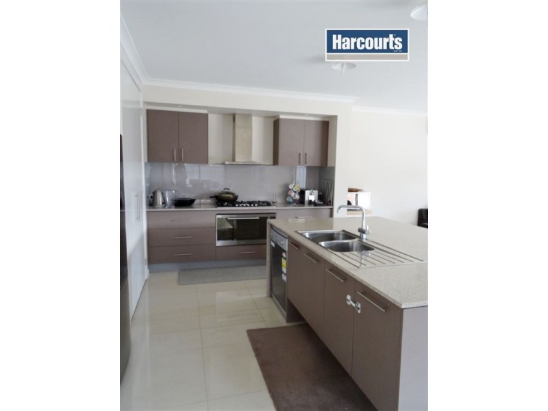 11 Upton Circle, Derrimut VIC 3030