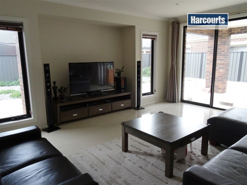 11 Upton Circle, Derrimut VIC 3030