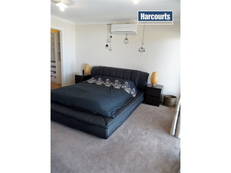 11 Upton Circle, Derrimut VIC 3030