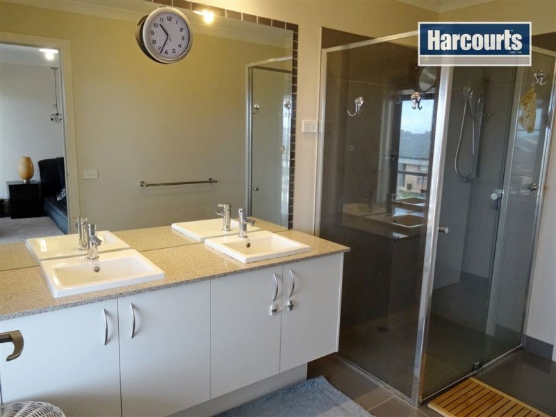 11 Upton Circle, Derrimut VIC 3030