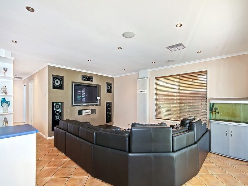 6 Seafarer Court, Seaford Rise SA 5169