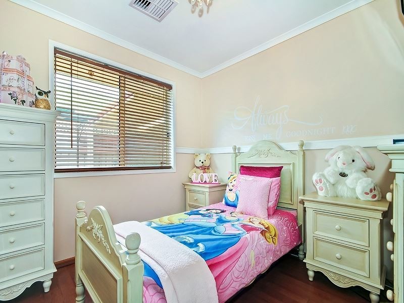 6 Seafarer Court, Seaford Rise SA 5169