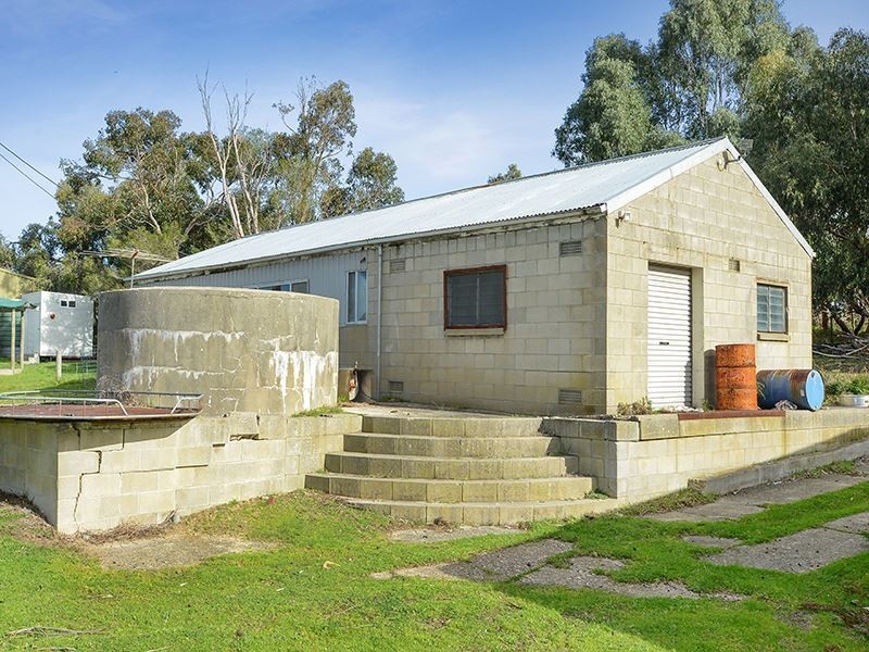 17 Arthur Road, Mount Compass SA 5210