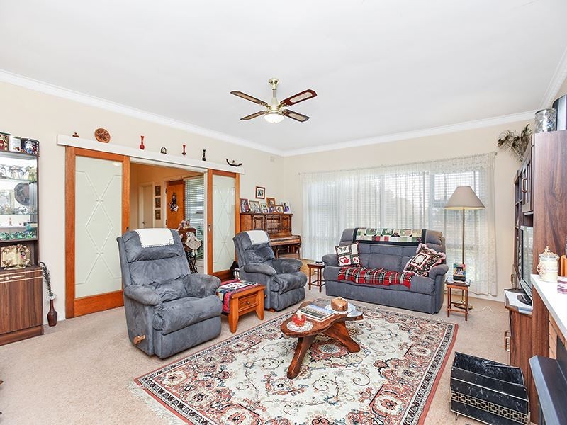 17 Arthur Road, Mount Compass SA 5210