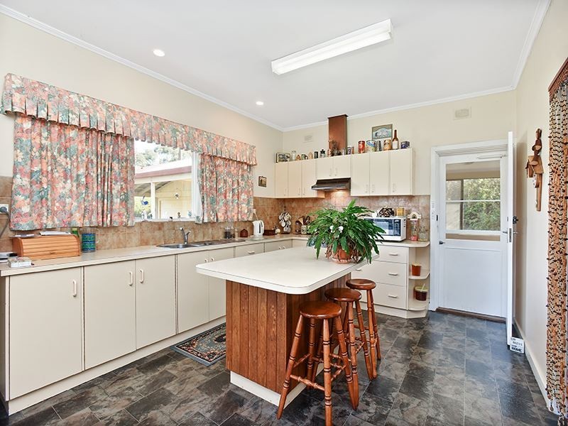 17 Arthur Road, Mount Compass SA 5210