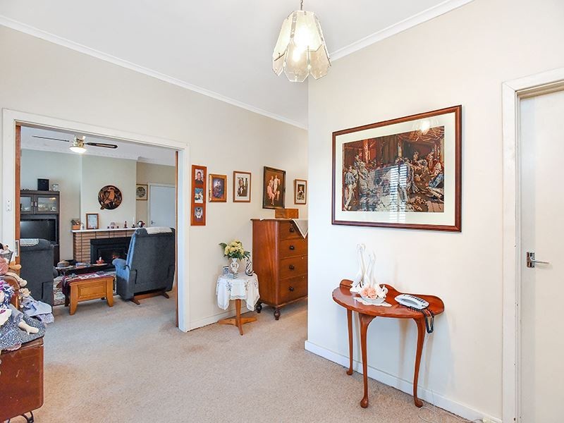 17 Arthur Road, Mount Compass SA 5210