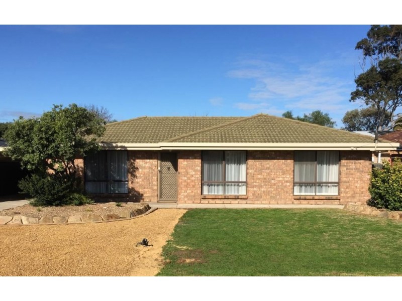 9 Trim Crescent, Old Noarlunga SA 5168