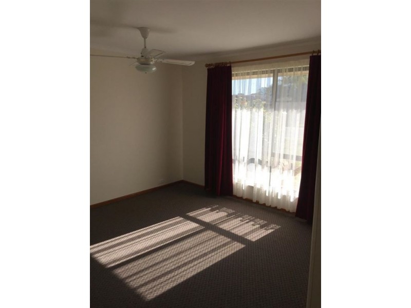 9 Trim Crescent, Old Noarlunga SA 5168