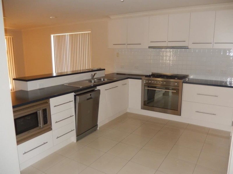 7 Kestrel Circuit, Seaford Rise SA 5169
