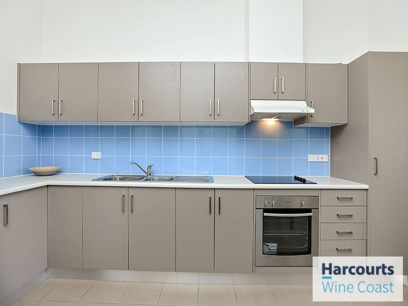 10/2 Grey Box Avenue, Noarlunga Centre SA 5168