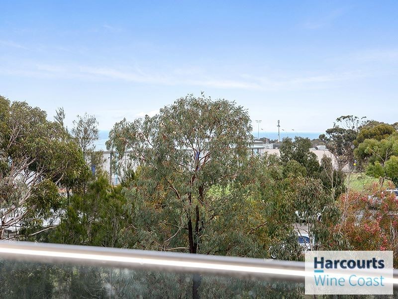 10/2 Grey Box Avenue, Noarlunga Centre SA 5168