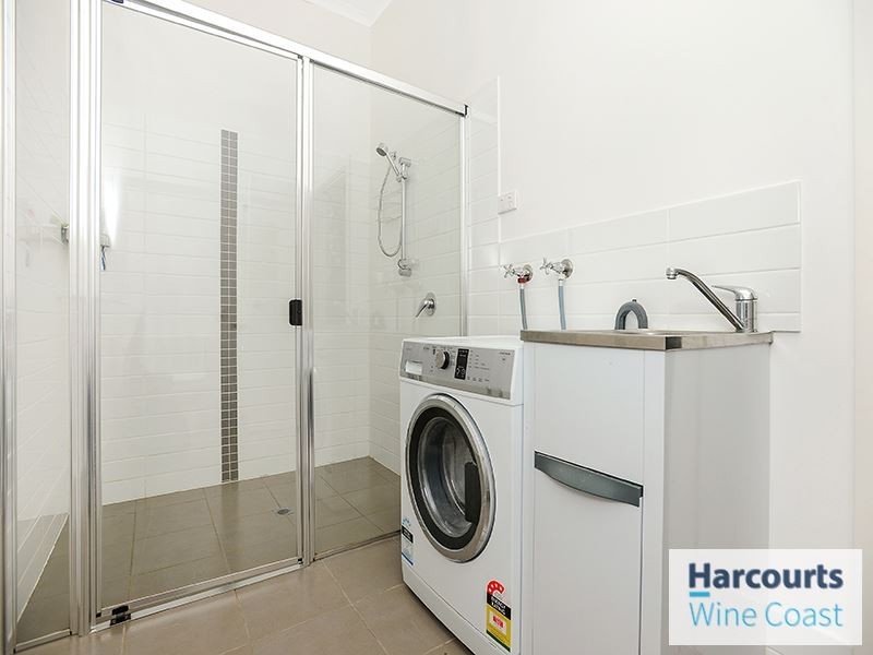 10/2 Grey Box Avenue, Noarlunga Centre SA 5168