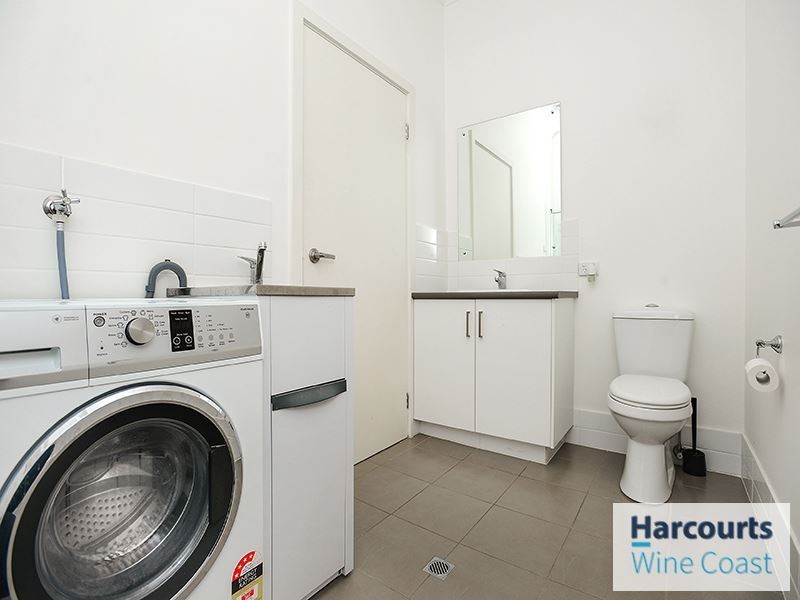 10/2 Grey Box Avenue, Noarlunga Centre SA 5168