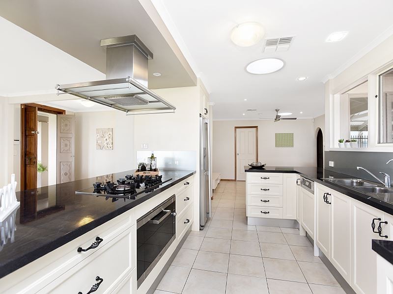 180 Seaview Road, Mclaren Vale SA 5171