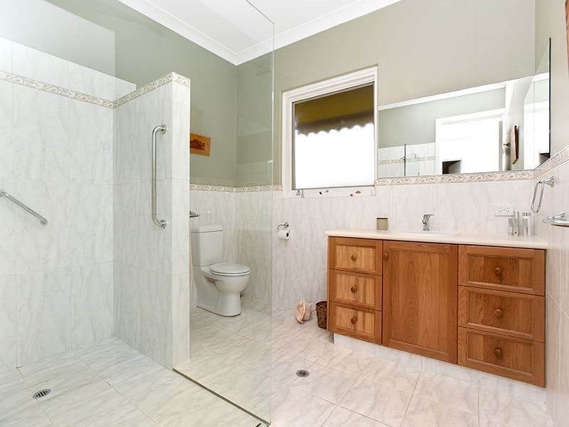 28 & 30 Tatachilla Road, Mclaren Vale SA 5171