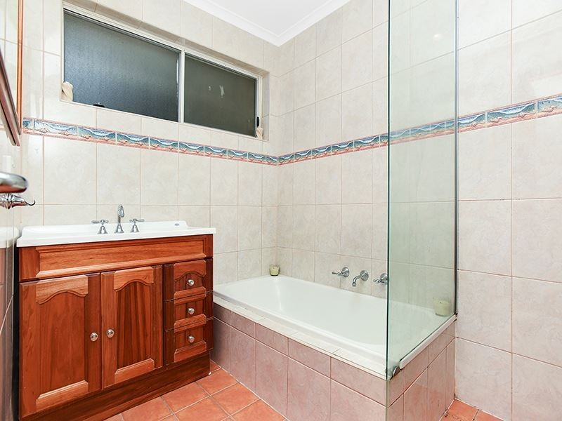 33 Woocalla Street, O’sullivan Beach SA 5166
