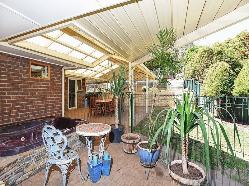 70 Heysen Drive, Trott Park SA 5158