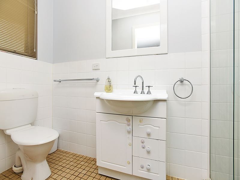 70 Heysen Drive, Trott Park SA 5158