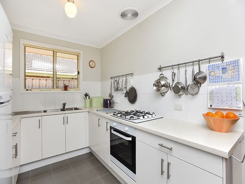 18 Greenlees Parade, Aldinga Beach SA 5173