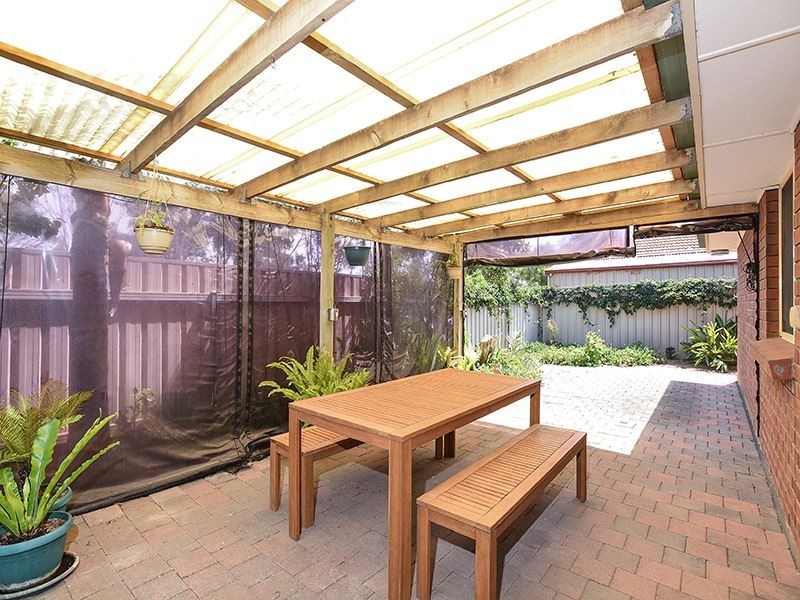 18 Greenlees Parade, Aldinga Beach SA 5173