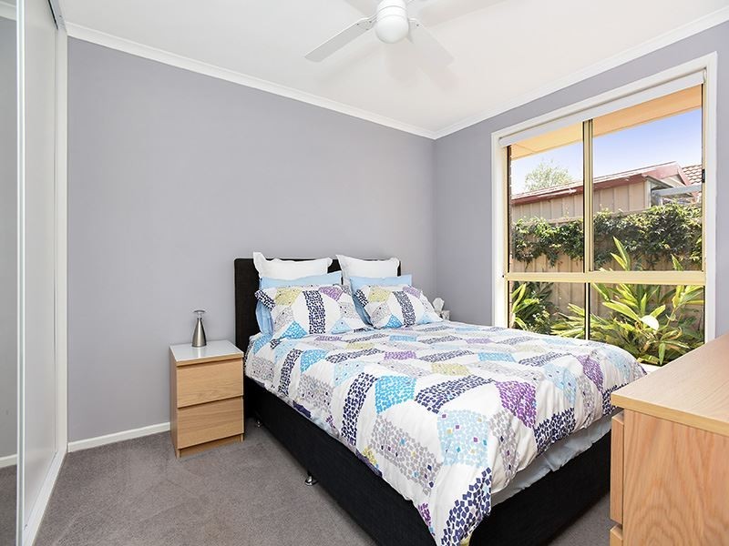 18 Greenlees Parade, Aldinga Beach SA 5173