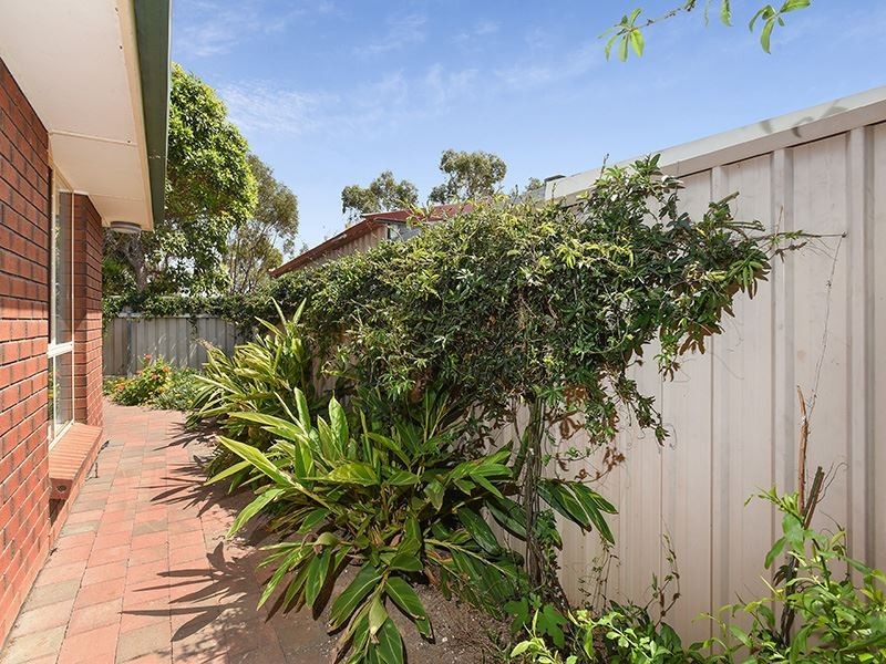 18 Greenlees Parade, Aldinga Beach SA 5173