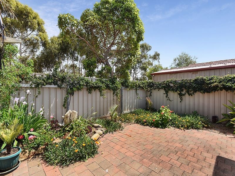 18 Greenlees Parade, Aldinga Beach SA 5173