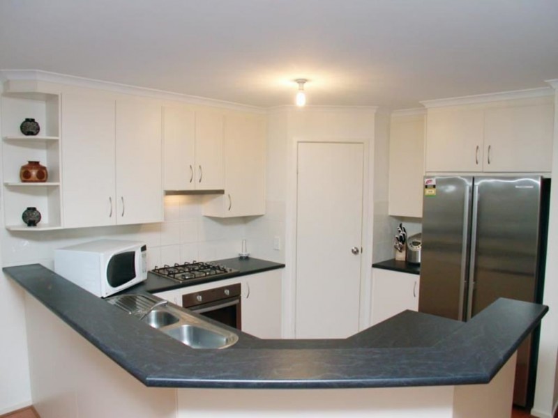 18 Edithburgh Avenue, Seaford Rise SA 5169