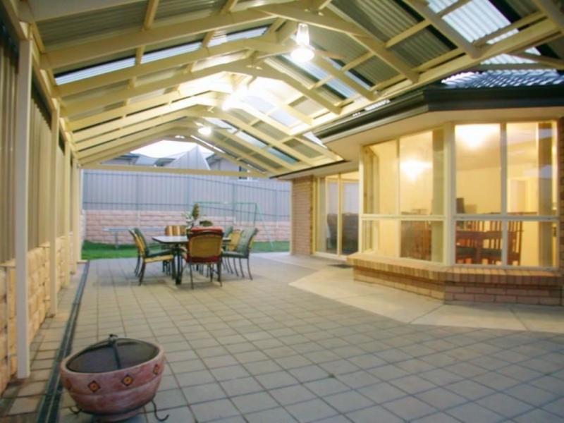 18 Edithburgh Avenue, Seaford Rise SA 5169