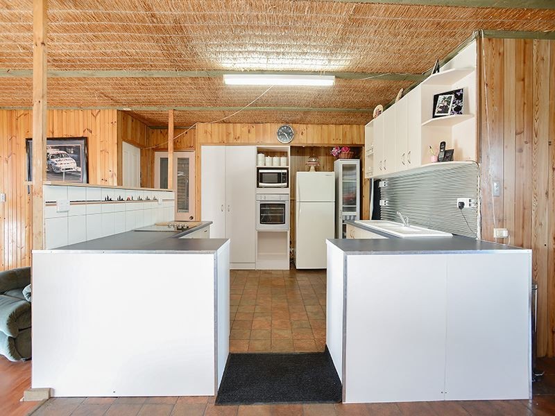 14 Waye Street, Mount Compass SA 5210